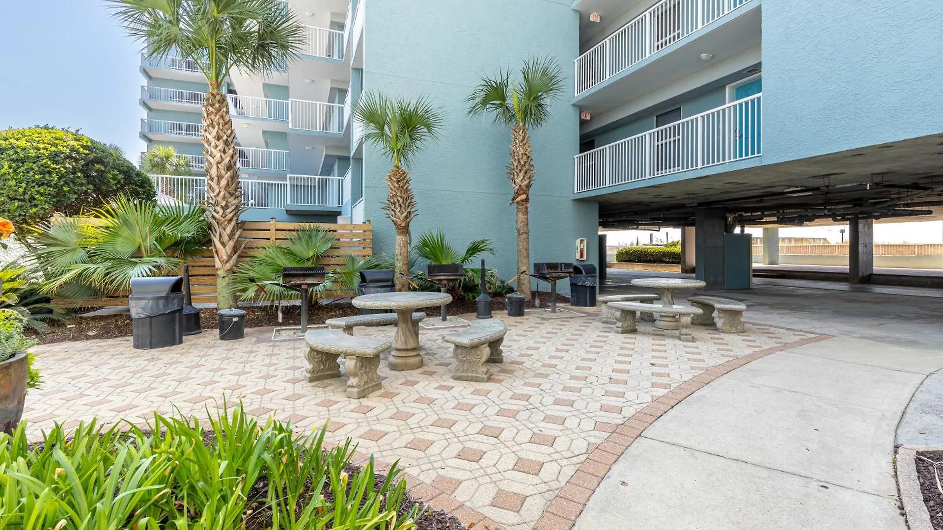 Shoreline Towers 2074- By Holiday Isle Properties Destin 0*,  United States
